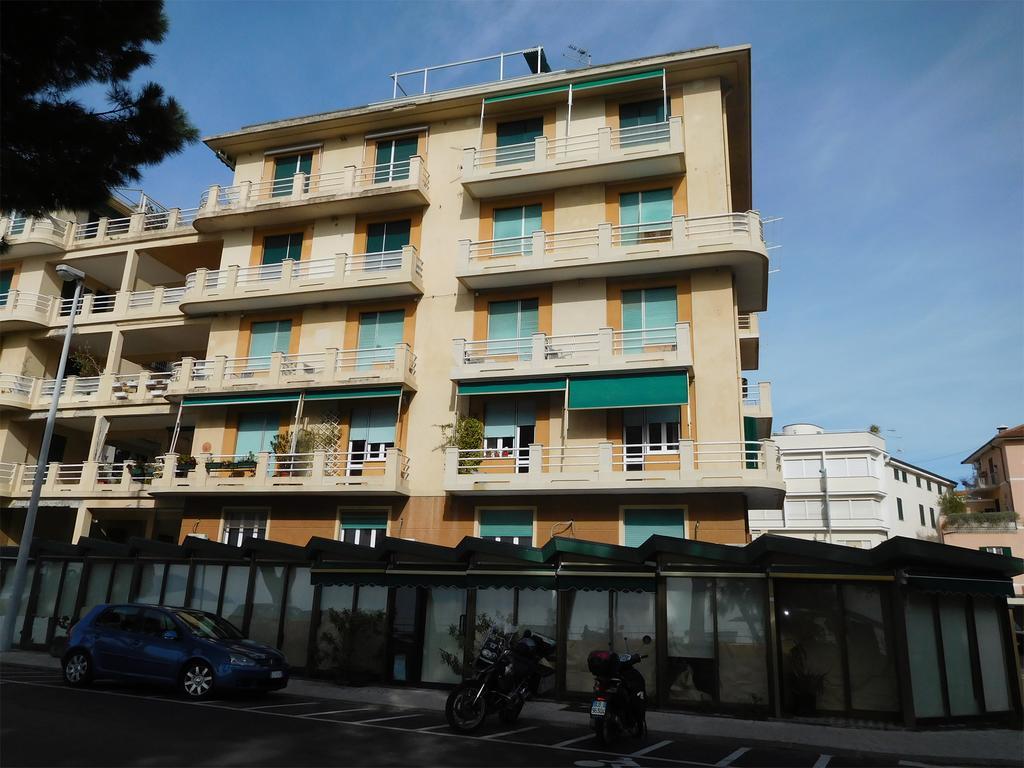 Baia Delle Favole Affittacamere Sestri Levante Exteriör bild